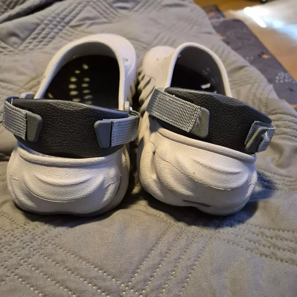 Crocs Echo grey Clog  slip on size  J 5